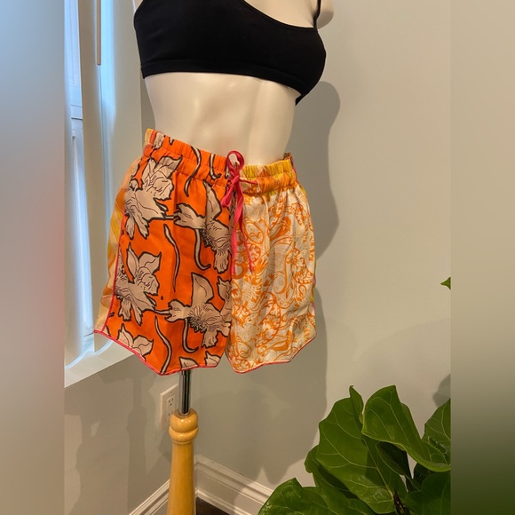 ✨SOLD✨Kimono & shorts set - Picture 9 of 10